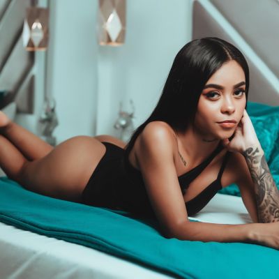 sofhiahills, camgirl Xlovecam