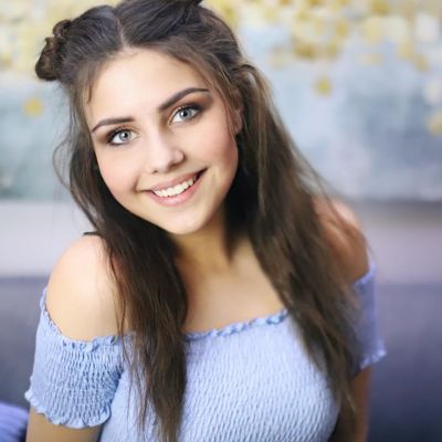 hollycurli, camgirl Xlovecam